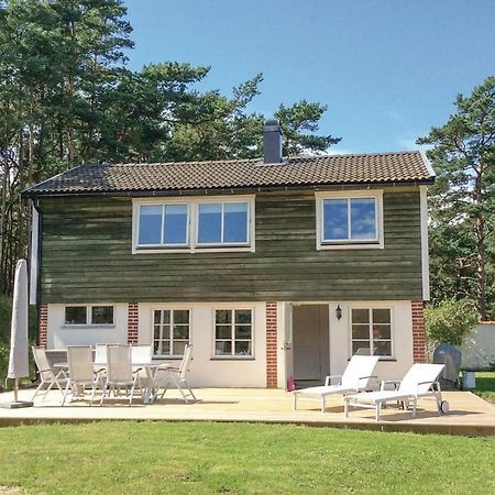 Gorgeous Home In Borrby With Wifi Exterior foto